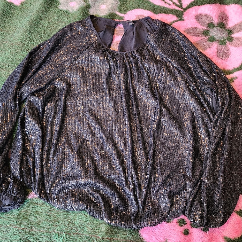 torrid Black Sequin Long-Sleeve Pullover Top